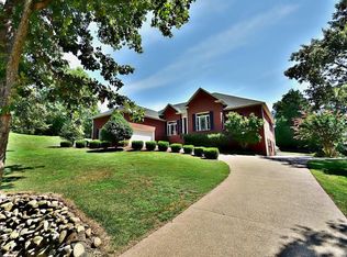 380 Rivers Edge Dr, Loudon, TN 37774