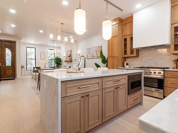 4th image of 169 Stuyvesant Ave #A