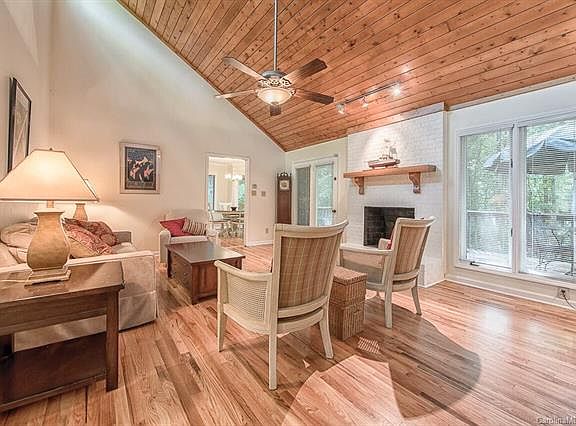 4th image of 5007 Kentwood Dr
