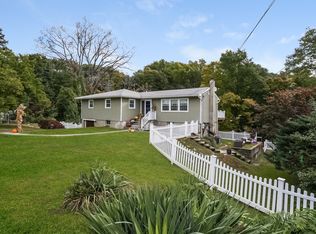 17 Cook Ln, Croton On Hudson, NY 10520