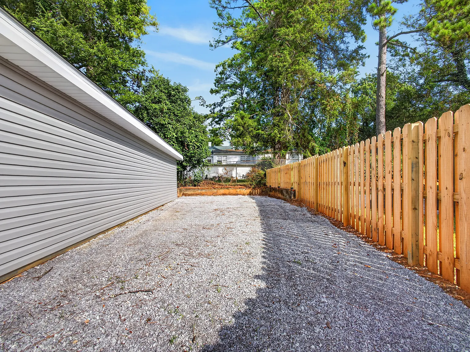 2 bed, 930 sqft, $1,500 — Photo 4