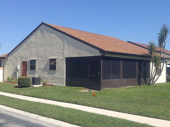 3rd image of 1391 SE Birmingport Ct