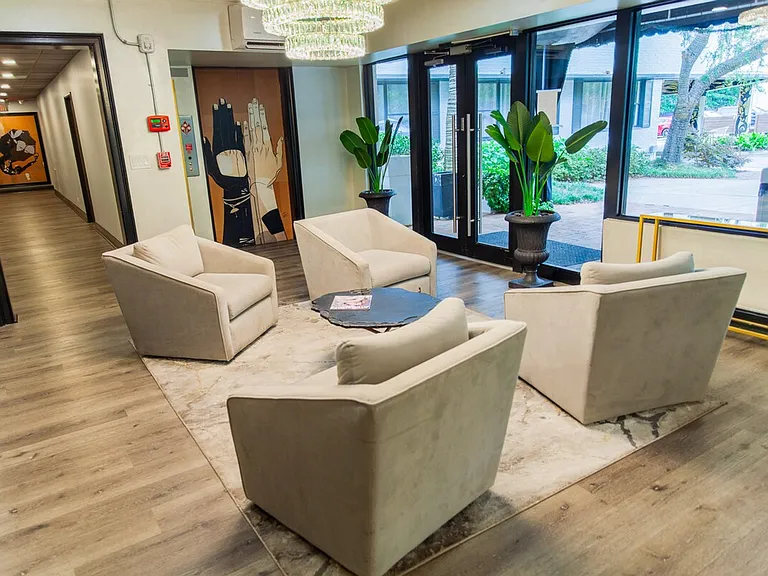Building's Lounge