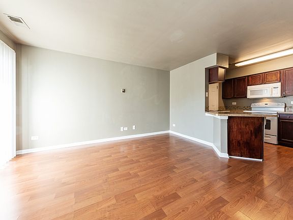 5th image of 1267 Wyndham Ln APT 103