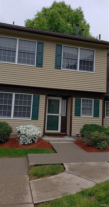 1st image of 30 Wintergreen Ct