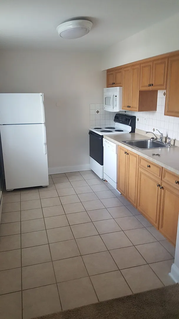 255 Gay St — Photo 1