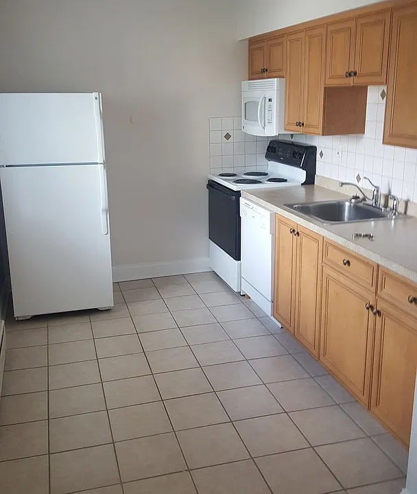 255 Gay St