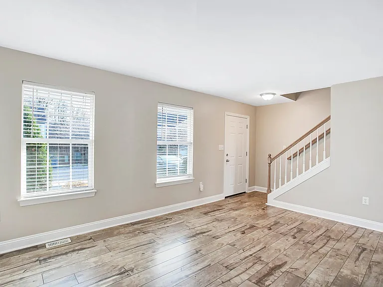 272 Buckley Dr #272 — Photo 2