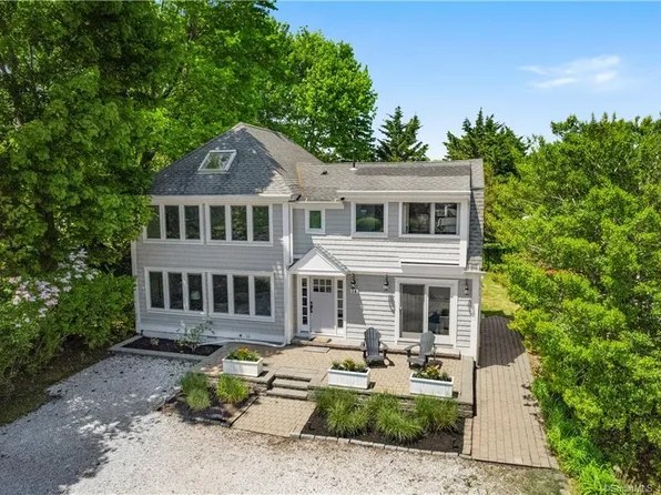 24 Middlefield Street, Groton, CT 06340