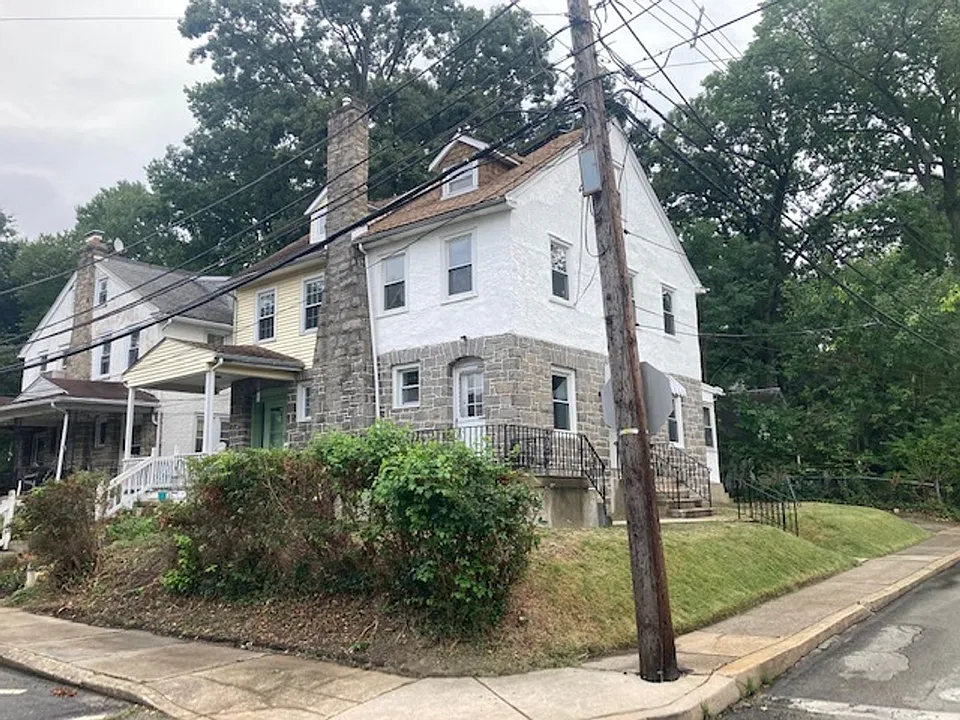 143 N Highland Ave