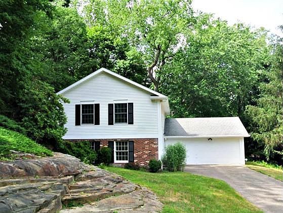 1st image of 7515 Old Quarry Ln