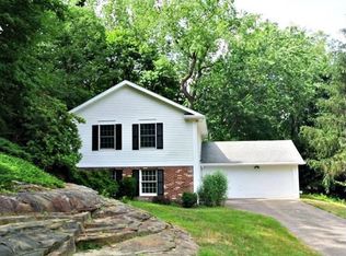 7515 Old Quarry Ln, Brecksville, OH