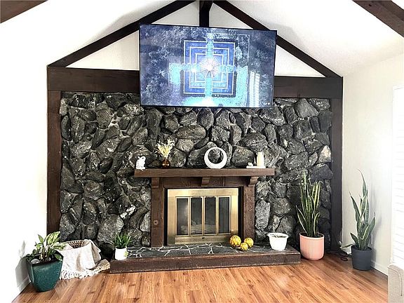 4th image of 5114 Mockingbird Ln