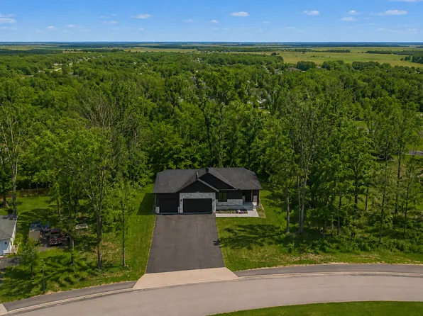 1407A Mineral Springs Pkwy, Owatonna, MN 55060