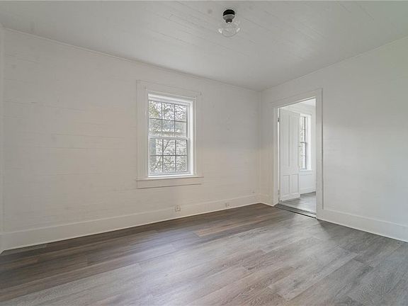 4th image of 63 Macks St