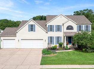 50860 Lexington Glen Dr, Granger, IN 46530
