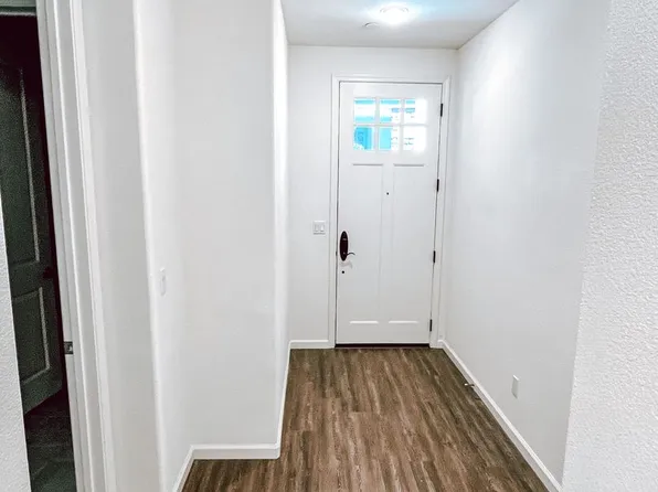 2297 Central Pkwy, Dublin, CA 94568