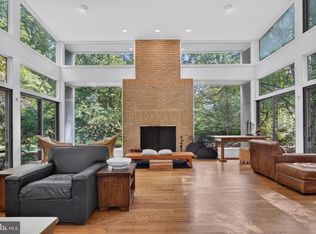 24 White Oak Dr, Princeton, NJ 08540