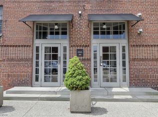 2043 Random Rd APT 303, Cleveland, OH 44106