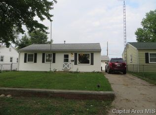 14 Salem Rd, Springfield, IL 62702