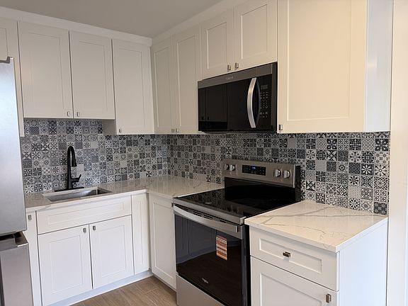 5th image of 1020 Raritan Ave