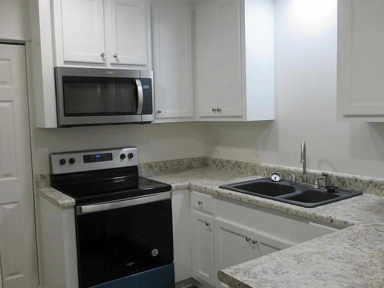 251 Rast St #K-3 — Photo 4