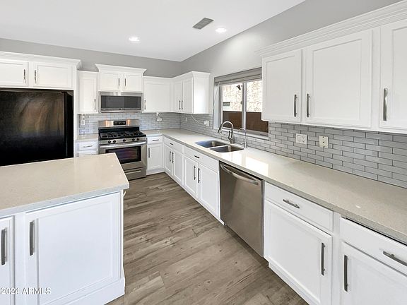 2nd image of 30208 W CRITTENDEN Lane