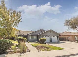 423 W Earl Way, Hanford, CA 93230