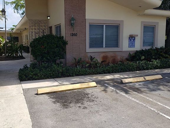 3rd image of 1260 NE 139th St #2