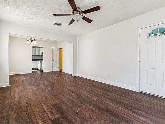 3rd image of 616 Julius Ave