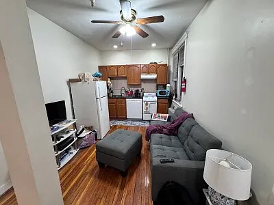 2 bed, 9999 sqft, $3,350 — Photo 2