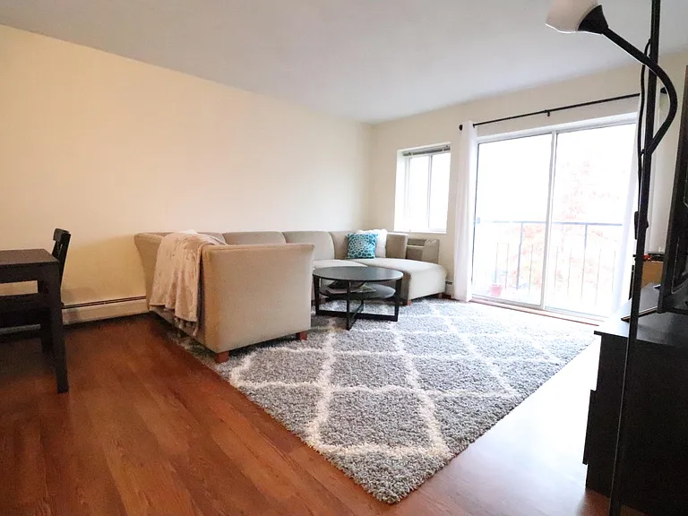 50 Craigie St #11 — Photo 2