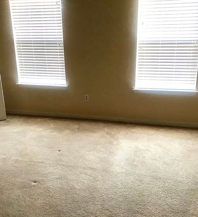 1st image of 11833 Summerhaven Cir