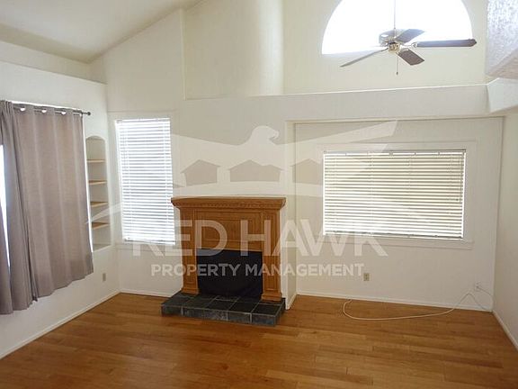 5th image of 25 W La Vieve Ln