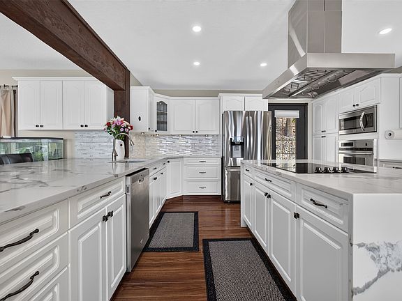 3rd image of 7959 Tronson Rd