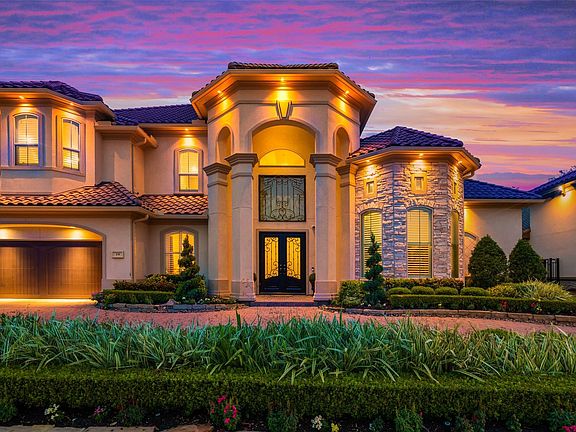 2nd image of 19 Enclave Manor Dr