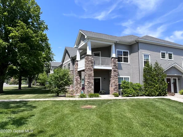 9 Marions Way, Mechanicville, NY 12118