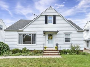 1698 Hawthorne Dr, Mayfield Heights, OH