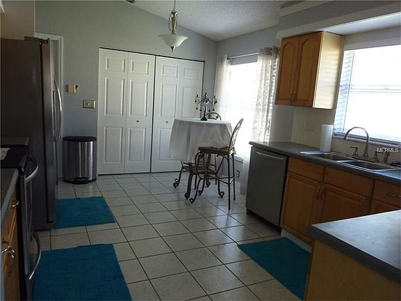 5th image of 5301 72nd St E