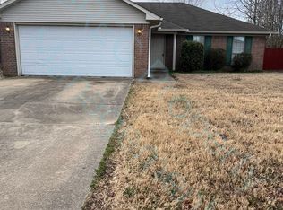 4605 Hawkins Dr, Conway, AR 72034