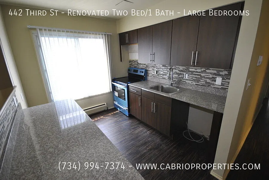 442 3rd St — Photo 3