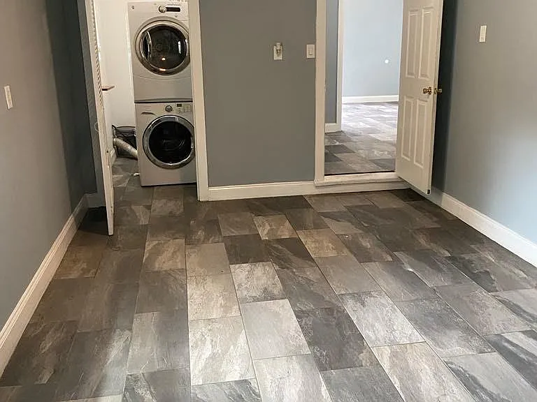 8410 Sonneville Dr — Photo 14