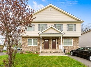 462 Voorhees Ave, Middlesex, NJ 08846