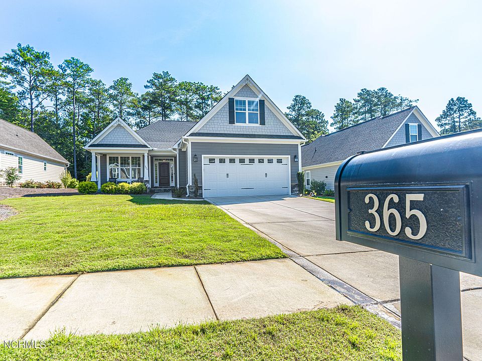 1st image of 365 N Bracken Fern Ln