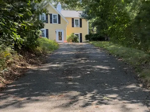 775 Shore Road, Pocasset, MA 02559