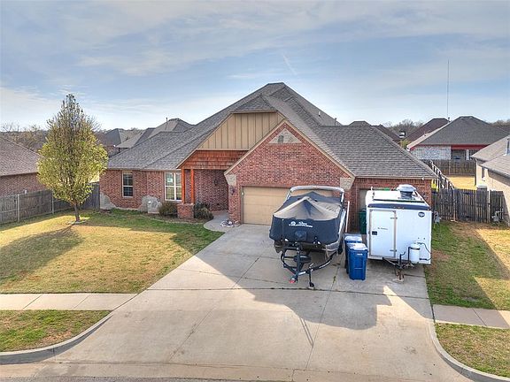 3rd image of 5329 Starling Way