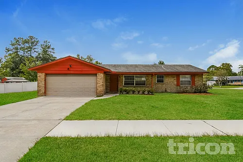 1484 Bloomingdale Rd Photo 1
