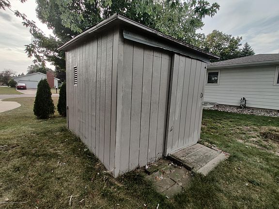5th image of 7875 Vista Ave