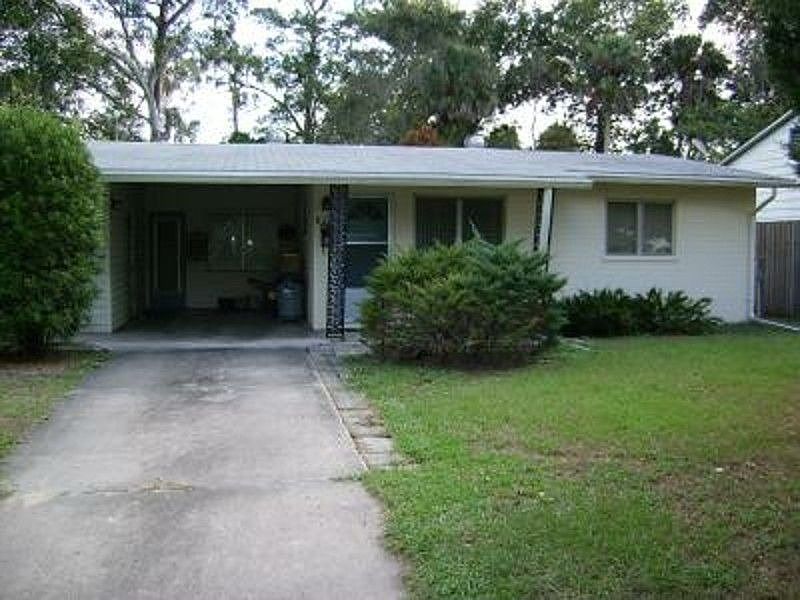 1st image of 827 Turnbull St