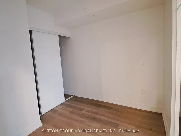 1 Jarvis St #506 — Photo 11
